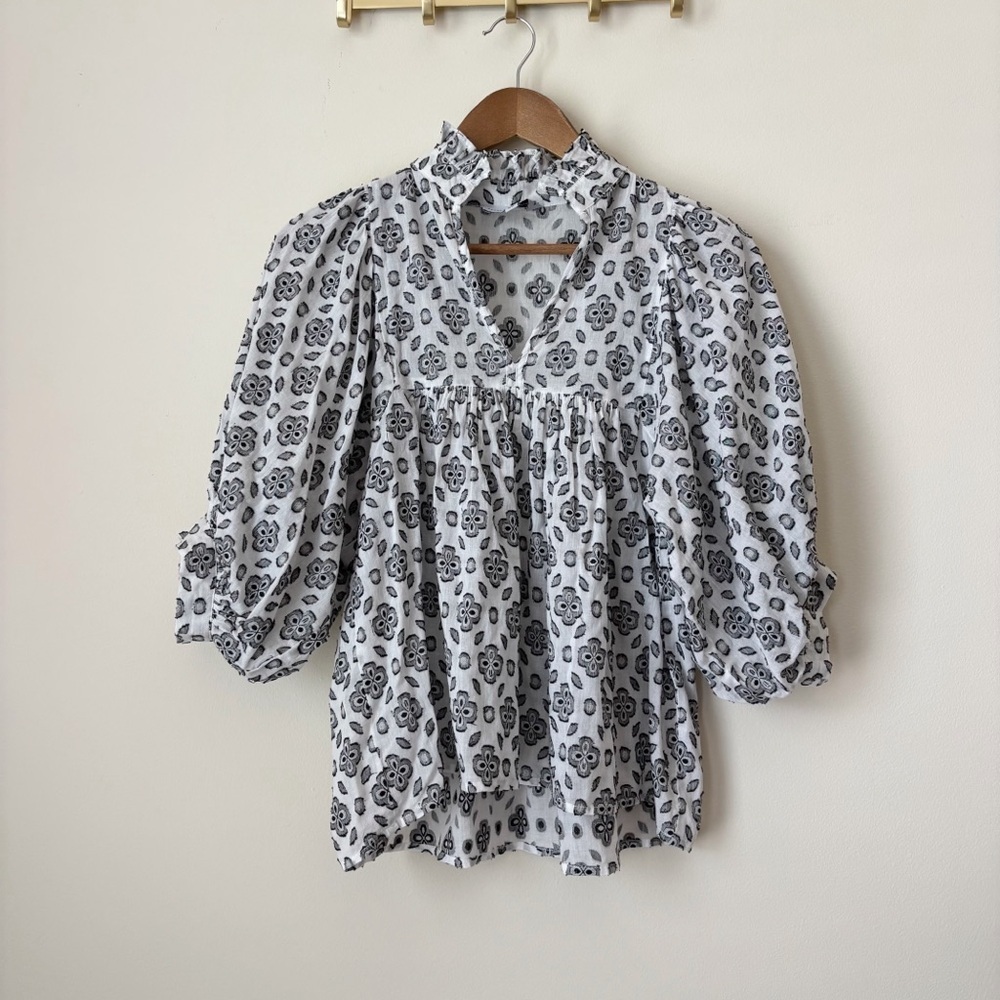 Never A Wallflower High Neck Floral Embroidered Blouse XS Boho Luxe